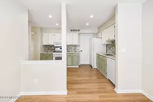 99 Oak Ln, Eatontown, NJ 07724 - Photo 24