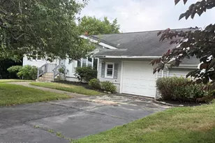 717 Howell Dr, Brielle, NJ 08730 - Photo 2