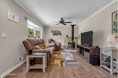 835 Vaughn Avenue, Toms River Township, NJ 08753 - Photo 4