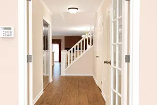 76 Lexington Cir, Matawan, NJ 07747 - Photo 2
