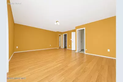 76 Lexington Circle, Matawan, NJ 07747 - Photo 16