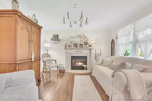 901 Roundtree Dr, Toms River Township, NJ 08753 - Photo 10