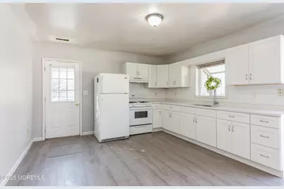 58 Dodd Street, Laurence Harbor, NJ 08879 - Photo 8