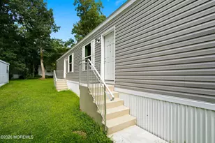 26 Marcia Memorial Cir, Jackson, NJ 08527 - Photo 16