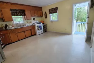 106 Waterworks Rd, Freehold, NJ 07728 - Photo 6