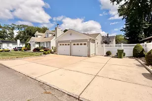 27 3rd Ave, Toms River Township, NJ 08757 - Photo 4