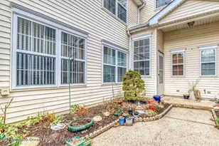 887 Crimson Ct, Morganville, NJ 07751 - Photo 2