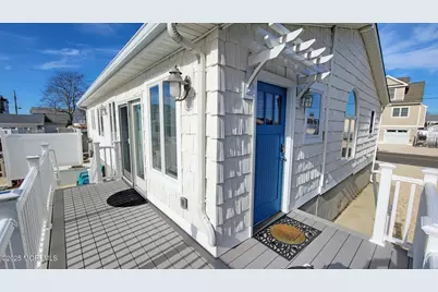 115 Charles Boulevard, Manahawkin, NJ 08050 - Photo 16