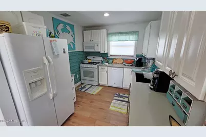 115 Charles Boulevard, Manahawkin, NJ 08050 - Photo 6