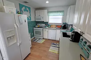 115 Charles Blvd, Manahawkin, NJ 08050 - Photo 6