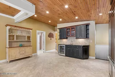 276 Parkview Terrace, Lincroft, NJ 07738 - Photo 10