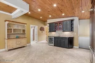 276 Parkview Ter, Lincroft, NJ 07738 - Photo 10