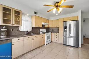 25 Rainier Dr, Brick, NJ 08724 - Photo 4