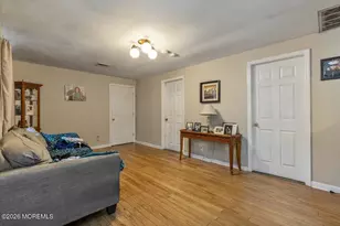 512 Henry Pl, Middletown, NJ 07748 - Photo 2