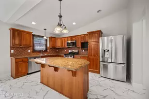 18 Fierro Ave, Matawan, NJ 07747 - Photo 10
