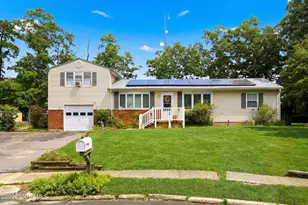 17 Darye Ct, Toms River Township, NJ 08755 - Photo 1