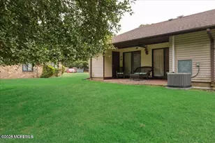 70 Overlook Way, Manalapan Township, NJ 07726 - Photo 22