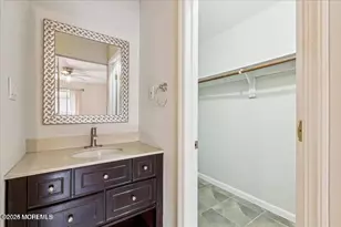 70 Overlook Way, Manalapan Township, NJ 07726 - Photo 16