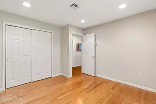 33 Hampton Ct, Red Bank, NJ 07701 - Photo 14