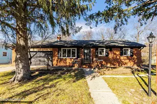 215 Sunset Ln, Howell Township, NJ 07731 - Photo 2