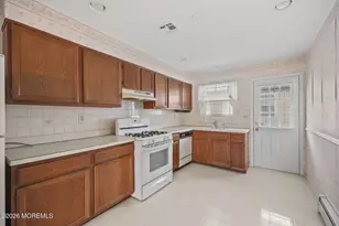 24 Merrilee Ln, Toms River Township, NJ 08757 - Photo 10