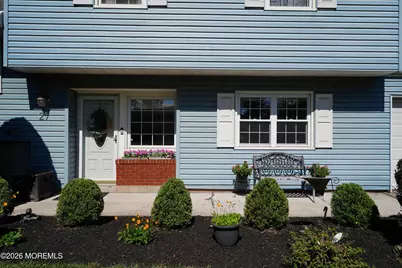 27 Sefton Circle, Piscataway Township, NJ 08854 - Photo 2