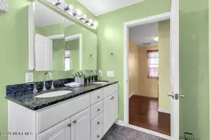 237 Rodman Ct, Eatontown, NJ 07724 - Photo 24