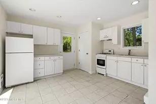 27 Westgate Ct, Colts Neck Township, NJ 07722 - Photo 52