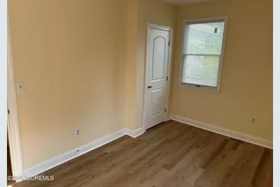 221 Chestnut Street, Toms River Township, NJ 08753 - Photo 18