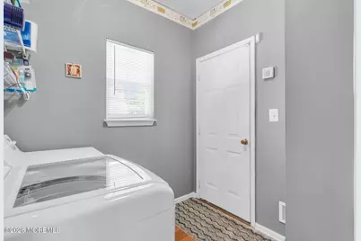 34 Biondi Avenue, Laurence Harbor, NJ 07721 - Photo 32
