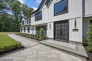 100 Hominy Hill Rd, Colts Neck Township, NJ 07722 - Photo 4