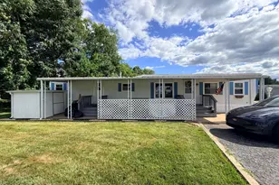 183 Farm Rd, Freehold, NJ 07728 - Photo 16