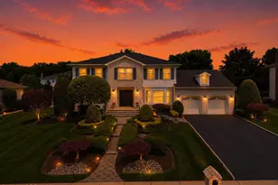 18 Carrie Dr, Marlboro Township, NJ 07746 - Photo 2