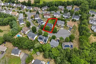 27 Goshawk Ct, Morganville, NJ 07751 - Photo 12