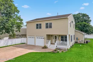 89 Venus Ln, Toms River Township, NJ 08753 - Photo 4