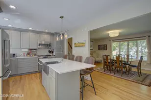 113 Apple Blossom Ln, Middletown, NJ 07748 - Photo 2