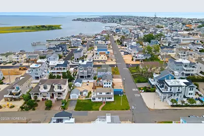 101 W 17th Street, Long Beach Township, NJ 08008 - Photo 14
