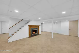 21 Park Ave, Hazlet Township, NJ 07730 - Photo 36