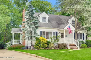 21 Park Ave, Hazlet Township, NJ 07730 - Photo 2