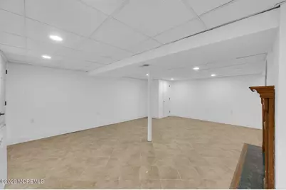21 Park Avenue, Hazlet Township, NJ 07730 - Photo 32