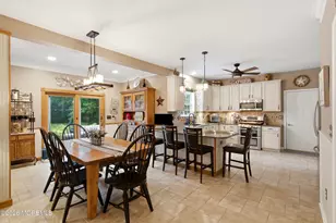 19 Goldfinch Rd, Jackson, NJ 08527 - Photo 8
