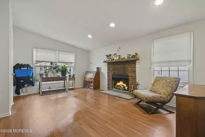 21 Parkview Way, Englishtown, NJ 07726 - Photo 4