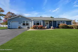 8 Eagle Dr, Bayville, NJ 08721 - Photo 2