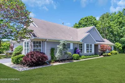 23 Oakmont Road, Lakewood, NJ 08701 - Photo 2