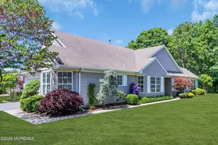 23 Oakmont Rd, Lakewood, NJ 08701 - Photo 2