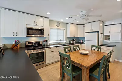 2 Riverview Place, Sea Bright, NJ 07760 - Photo 6