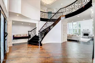 11 Hemingway Ct, Morganville, NJ 07751 - Photo 8
