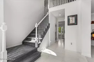 18 Trish Ct, Matawan, NJ 07747 - Photo 4
