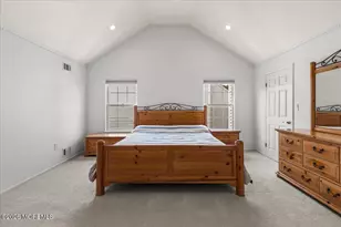 18 Trish Ct, Matawan, NJ 07747 - Photo 20