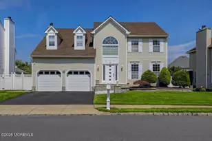 18 Trish Ct, Matawan, NJ 07747 - Photo 2